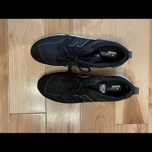 Men’s sneakers never worn